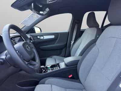 Volvo XC40 B4 Black Edition Plus / Essence (2025) - Foto 10