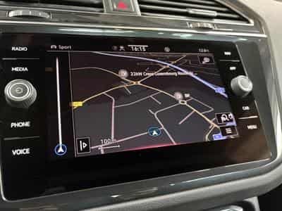 VW Tiguan Life ACTIVE 1.4 eHybrid TSI 245CV DSG6 *Caméra* (2022) - Foto 15