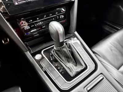 VW Passat Variant SW 2.0 TDI R-Line DSG *IQ.LIGHT *PANO* CUIR *360°* A (2020) - Foto 14