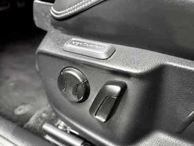 VW Passat Variant SW 2.0 TDI R-Line DSG *IQ.LIGHT *PANO* CUIR *360°* A (2020) - Foto 9