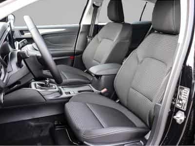 Ford Focus (2025) - Photo 6