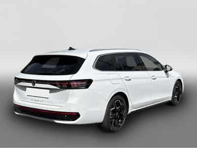 VW Passat (2024) - Photo 4