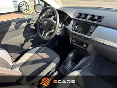 Skoda Fabia 1.0 Tsi 110cv DSG (2018) - Foto 9