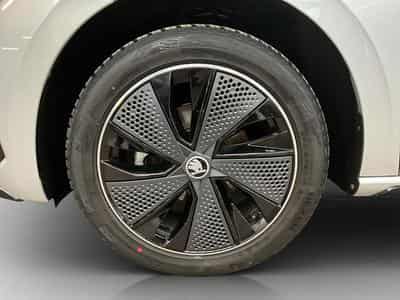 Skoda Scala Monte-Carlo+DSG+Pano+LED (2025) - Foto 8