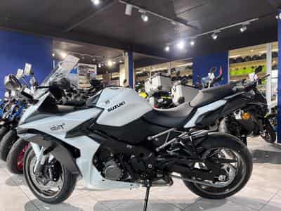 Suzuki GSX-S 1000 GT (2026) - Photo 4