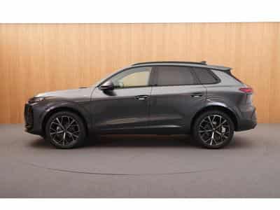 Audi Q3 35 TFSI S line 110 kW-150CV S tronic - Jantes 20" - Attelage (2026) - Foto 4