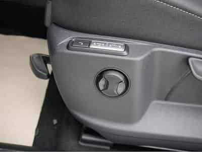 VW T-Roc (2026) - Photo 11