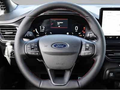 Ford Focus (2025) - Photo 5