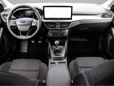 Ford Focus (2025) - Photo 4