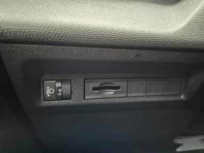 Peugeot 308 1.2 PureTrch 145 EAT8 ALLURE (2026) - Foto 10