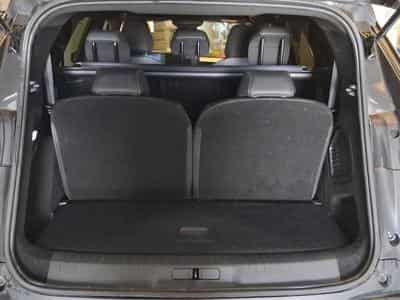 PEUGEOT 5008 Hybrid 145ch Allure e-DCS6 (2025) - Photo 9