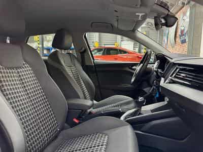 Audi A1 A1 Sportback 30 TFSi 1.0 116cv Auto Navig/ClimaA/Cam (2019) - Foto 8