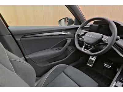 Skoda Superb Combi Sportline 2.0 TDI 4x4 DSG7 142 kW-193CV - Garantie 5 a (2025) - Foto 11