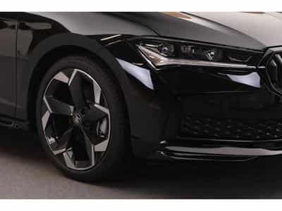 Skoda Superb Combi Sportline 2.0 TDI 4x4 DSG7 142 kW-193CV - Garantie 5 a (2025) - Foto 14