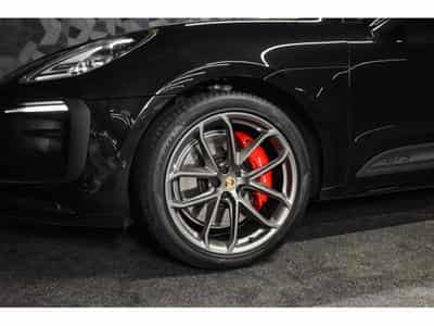 Porsche Macan III GTS (2024) - Photo 10