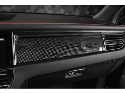 Porsche Macan III GTS (2024) - Photo 13