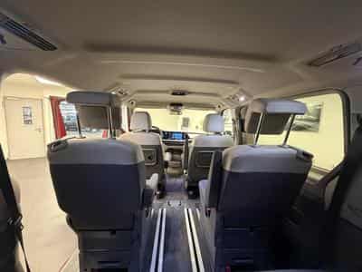 VW Multivan T7 Life  hybrid 218 CV / 160 kW DSG (2022) - Photo 6