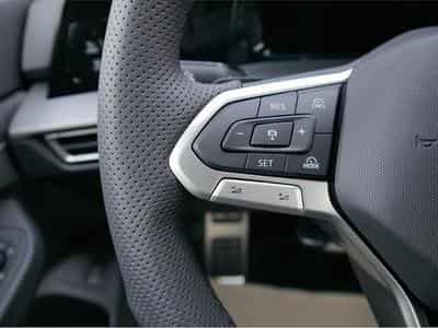 VW Golf (2026) - Photo 11