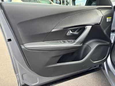 PEUGEOT 2008 1.2 100ch S&S Allure (2024) - Photo 11