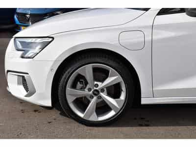 Audi A3 Sportback 40 TFSIe PHEV S-Tronic REGUL GPS LANE PARK 1° MAIN (2024) - Foto 5