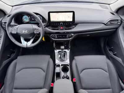 Hyundai i30 1.5 T-GDI 140 DCT Trend + (2025) - Foto 4