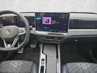 VW Passat Variant 2.0 TDI 142 kW 4Motion R-Line (2025) - Foto 11