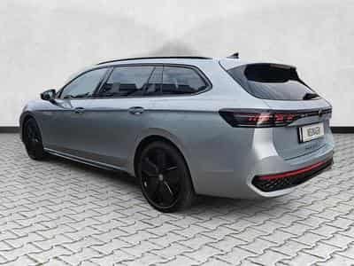 VW Passat Variant 2.0 TDI 142 kW 4Motion R-Line (2025) - Foto 5