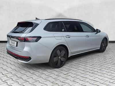 VW Passat Variant 2.0 TDI 142 kW 4Motion R-Line (2025) - Foto 7