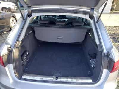 Audi A4 Avant 35 TFSI (2024) - Foto 10