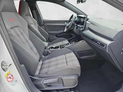 VW Golf 2.0 TSI 195 kW GTI (2026) - Photo 10