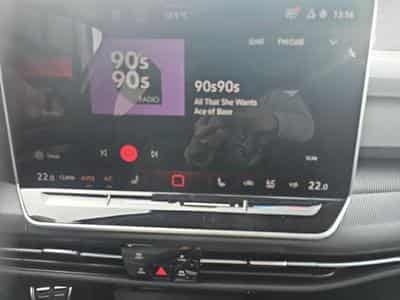 VW Golf 2.0 TSI 195 kW GTI (2026) - Photo 12