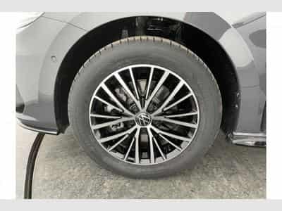 VW Touran New Edition R-Line (2026) - Photo 11