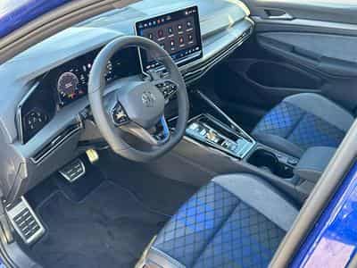 VW Golf R (2026) - Photo 8