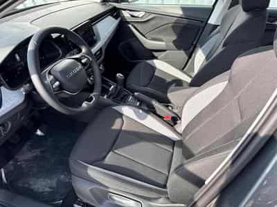 Skoda Kamiq Selection 1.5 TSI (2026) - Foto 8