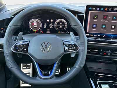 VW Golf R (2026) - Photo 8