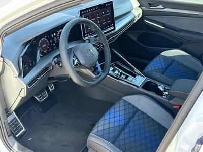 VW Golf R (2026) - Photo 9