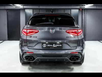 Alfa-Romeo Stelvio QUADRIFOGLIO 2.9T V6 AT8-Q4 (510 CH) - GRIGIO VESUVIO (2020) - Foto 4