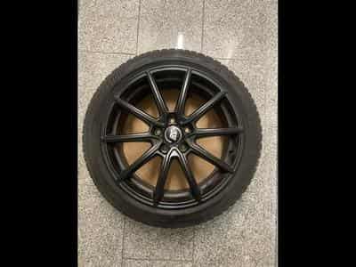 Jantes alu + Pneus h 18" 215/45 R18 93V (2026) - Photo 1