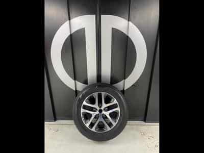 Jantes alu + Pneus t 20" 255/60 R20 113V (2026) - Photo 1