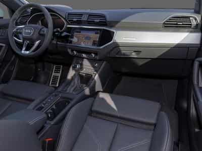 Audi Q3 Sportback Quattro 40 TFSI S-Line (2024) - Foto 5