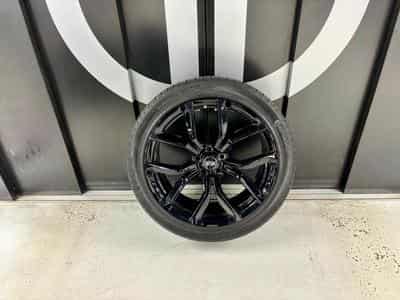 Jantes alu + Pneus t 22" 285/40 R22 110Y (2026) - Foto 1