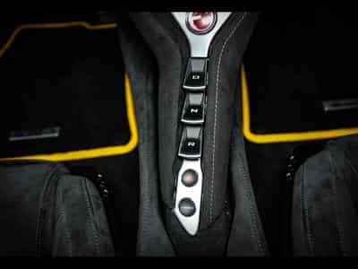 McLaren 720S SPIDER 4.0 V8 720 – PACK STEALTH - FULL XPEL - SUPERNOVA SIL (2022) - Foto 13