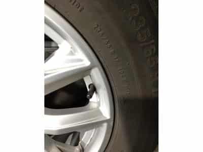 Jantes alu + Pneus h 17" 235/65 R17 104H (2026) - Photo 1