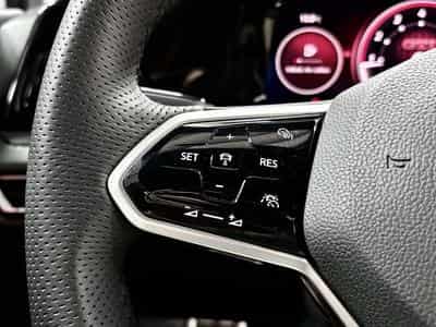 VW Golf GTI 2.0 TSI 245 CV DSG7  *Caméra* (2022) - Photo 11