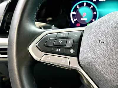 VW Golf Life ACTIVE 2.0 TDI DSG7 150 CV ** Attelage ** Caméra ** (2022) - Photo 11