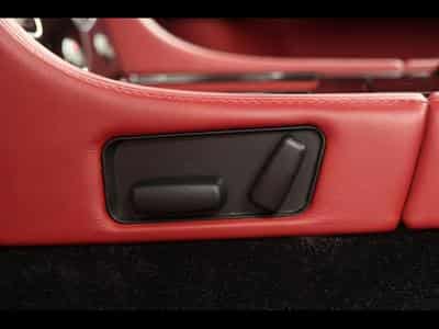 Aston-Martin V8 Vantage COUPE SPORTSHIFT II - STRATUS WHITE METALLIC (2017) - Foto 13