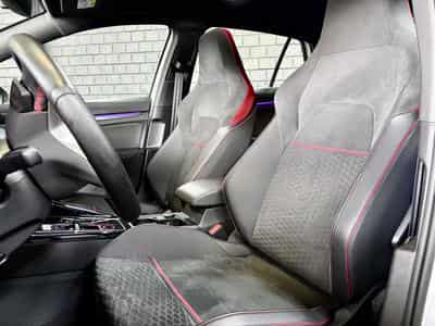 VW Golf GTI Clubsport 2.0 TSI 300CV DSG7 *Toit Ouvrant* *Sièges Chau (2022) - Photo 8