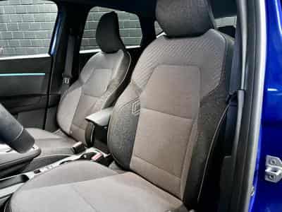 Renault Captur 1.3 TCE 160 CV TECHNO **Caméra** Sièges Chauff.** ACC ** (2025) - Photo 7