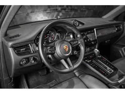 Porsche Macan III GTS (2024) - Photo 8