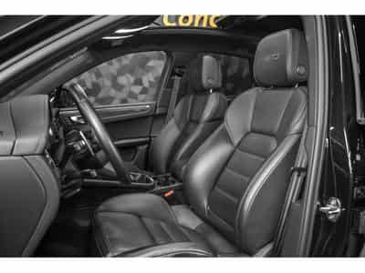 Porsche Macan III GTS (2024) - Photo 9